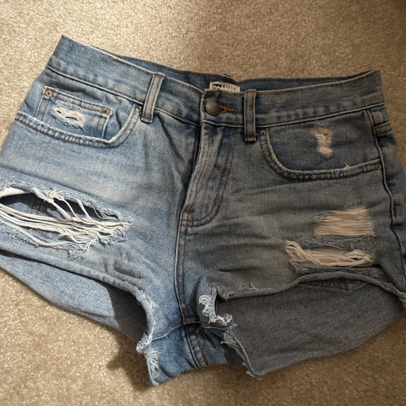 Billabong Distressed Denim Women's Shorts - Picture 1 of 5